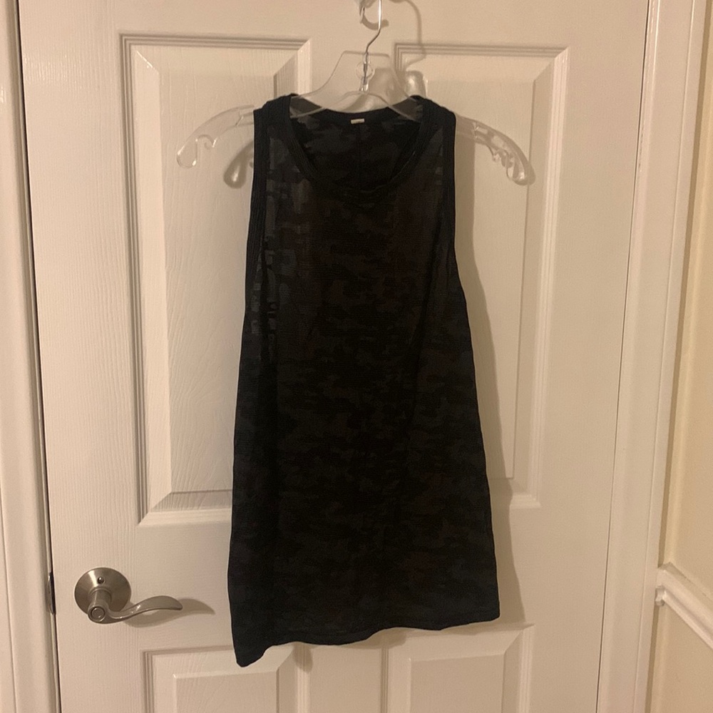 Lululemon workout top. Black camo burnout. Ties in the back
